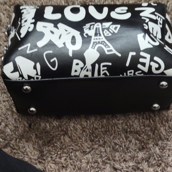 Purse - Picture 4 of 4